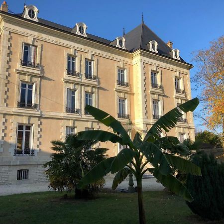 Domaine Lesabaille Hotel Loudun Exterior photo